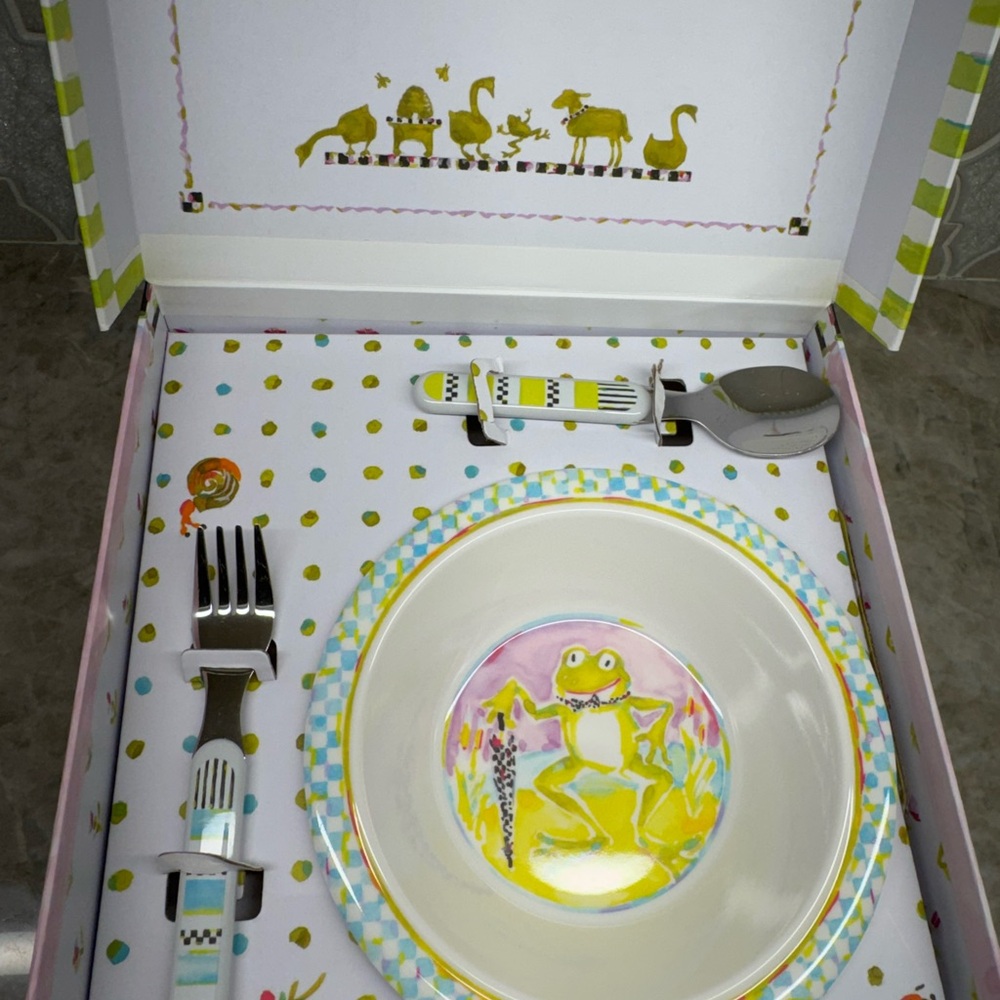 Children's Frog Dinnerware Set